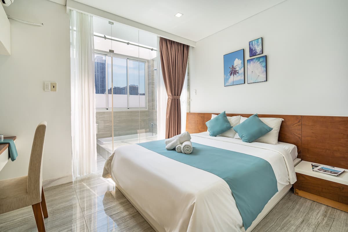 Sky View Room