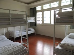 Shared Dormitory, Mixed Dorm, Shared Bathroom Air Conditioning 8PM to 10AM | Free WiFi