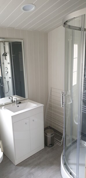 Mobile Home (Blanc) | Bathroom | Shower