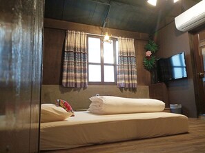 华丽双人房 | 遮光窗帘、免费 WiFi、床单