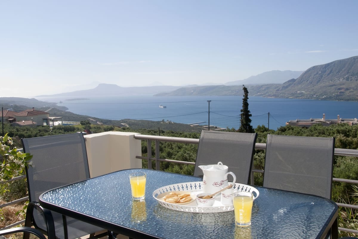 Panoramic Apartment, 1 Bedroom, Bay View, Mountainside (West) | Terrace/patio