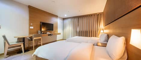 华丽双床房 | 特色装修、特色家居、办公桌、免费 WiFi