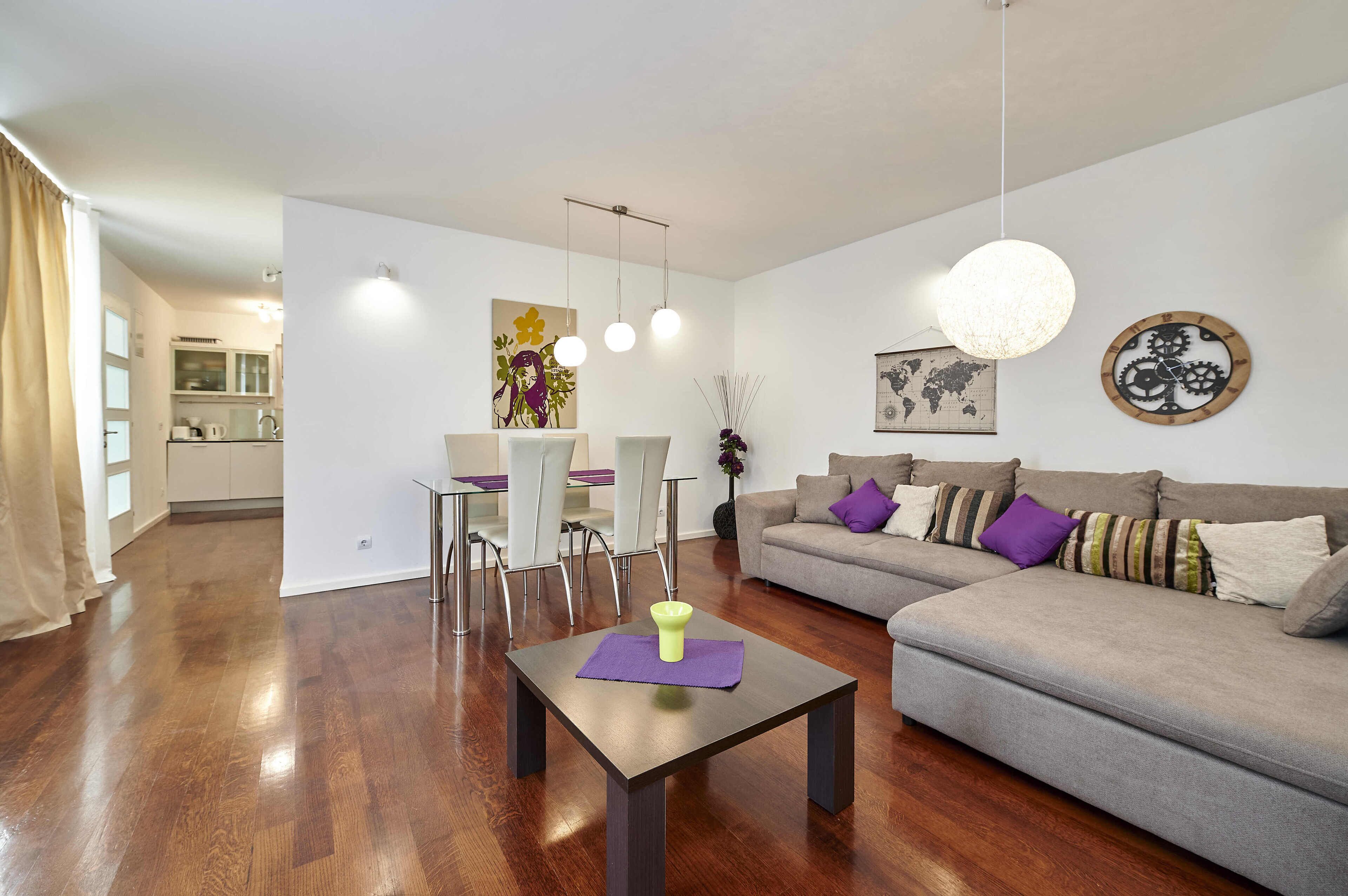 豪華公寓, 1 間臥室 (4) | 書桌、熨斗/熨衣板、免費無線上網、床單