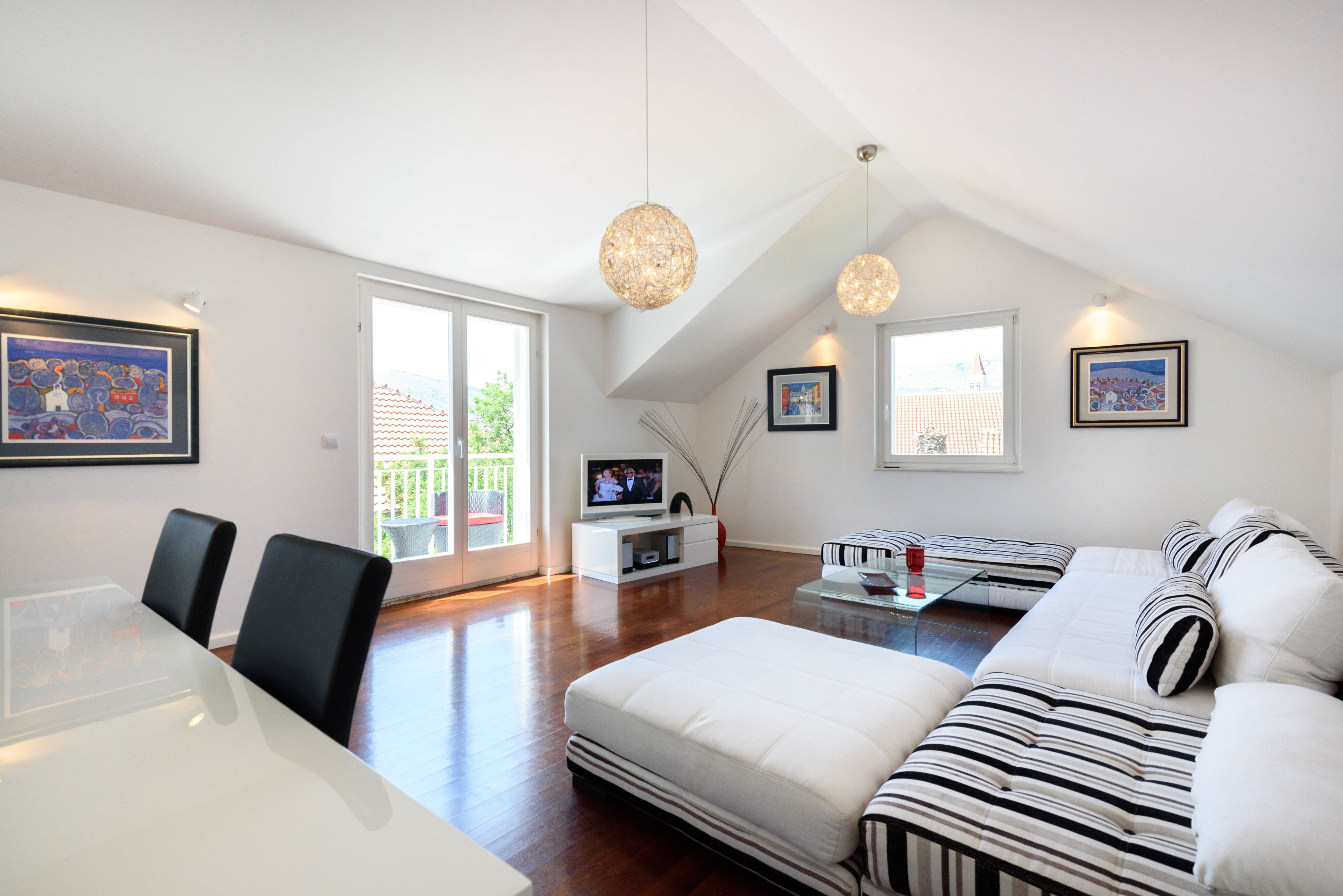 Penthouselejlighed | Opholdsområde | LED-tv