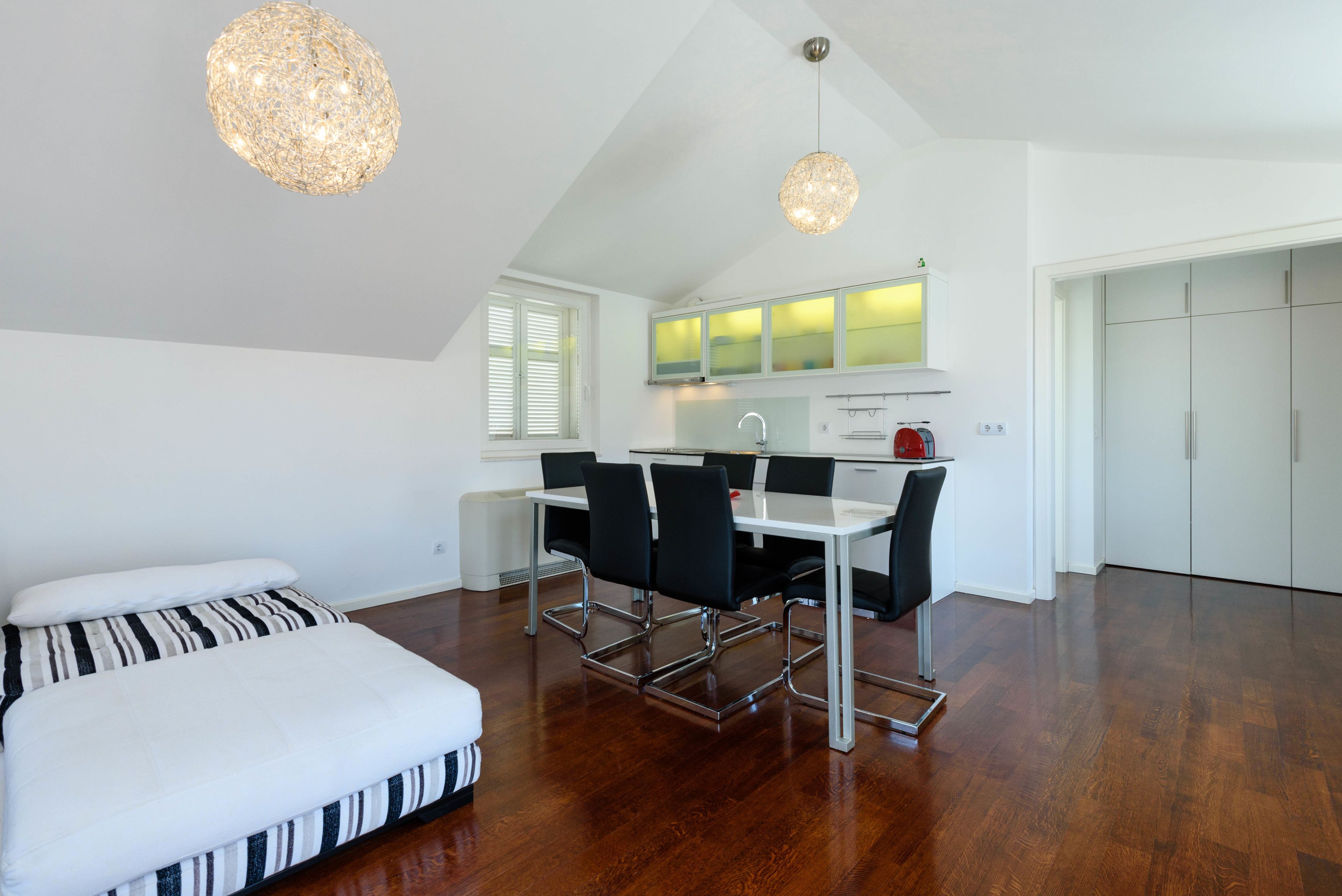 Penthouse | Khu phòng khách | TV LED 