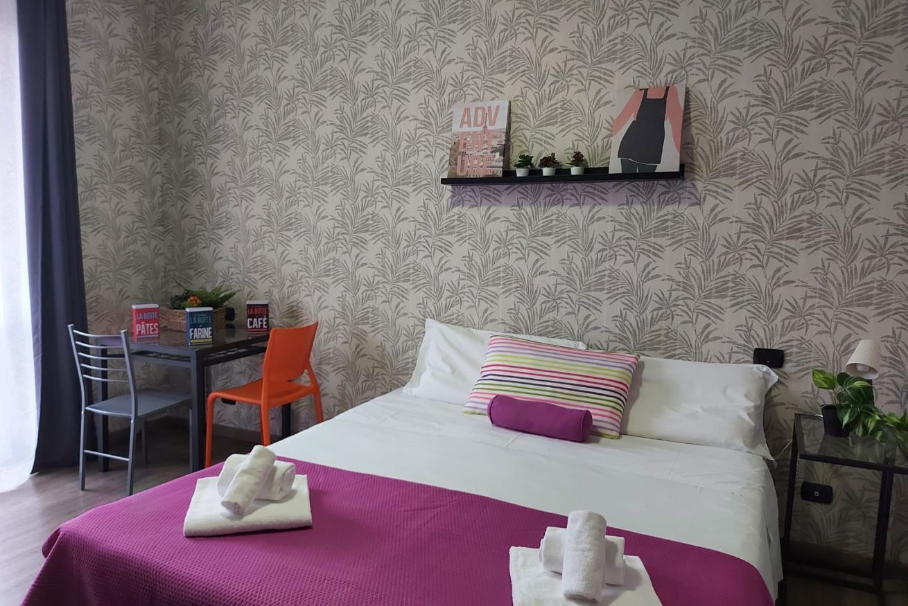 1 bedroom, iron/ironing board, internet, bed sheets