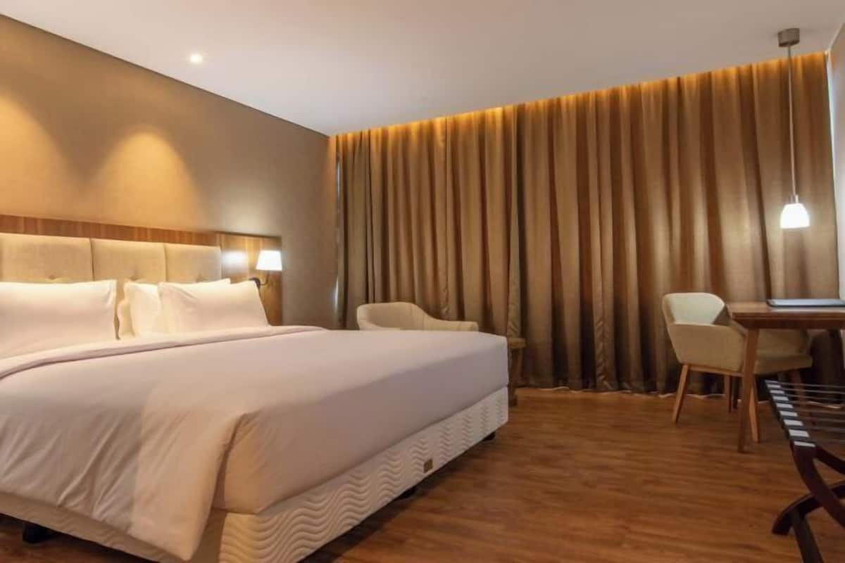 1 bedroom, minibar, in-room safe, iron/ironing board