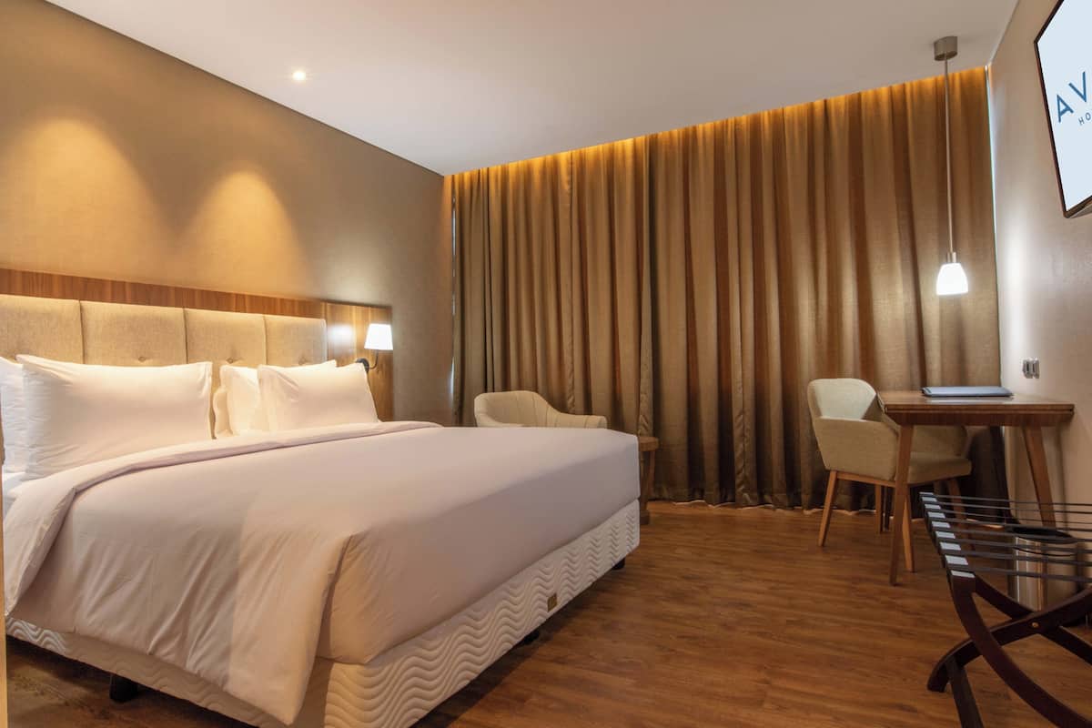 Minibar, Zimmersafe, Bügeleisen/Bügelbrett, kostenloses WLAN