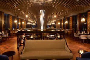 Bar lounge