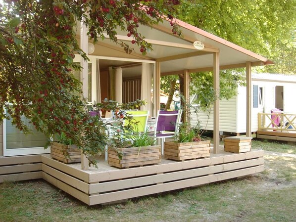 Chalet, 2 Bedrooms (5 pers) | Terrace/patio