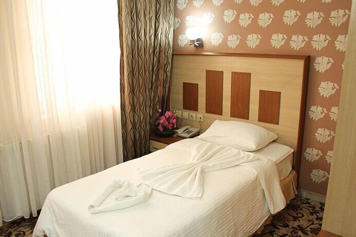 Insonorización, wifi gratis y ropa de cama