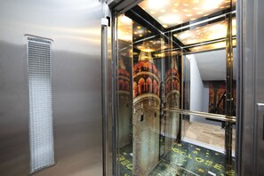 Interior - Ardilas Residence (Istanbul)