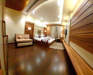 In-room dining - Hotel Makhan Residency (Amritsar)
