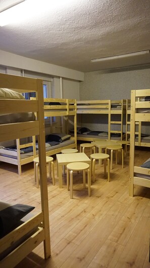 Standard Shared Dormitory, Multiple Beds, Shared Bathroom (City Oase VI) | Free cots/infant beds, free WiFi, bed sheets