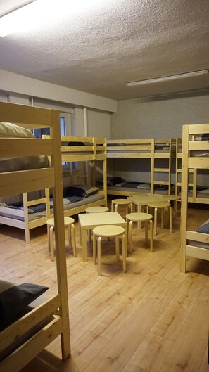 Standard Shared Dormitory, Multiple Beds, Shared Bathroom (City Oase VI)