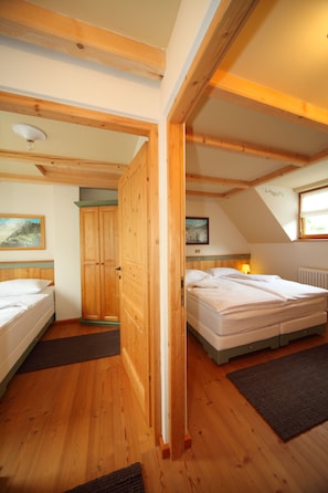 2 bedrooms, free cots/infant beds, free WiFi, bed sheets