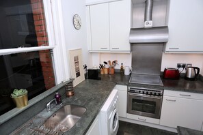Apartment, 1 Bedroom | Private kitchen - Stay Retro in Soho (London)