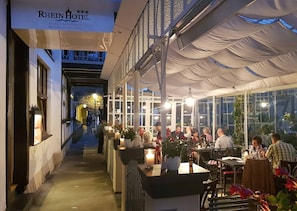 Terrace/patio - Rhein Hotel Bacharach (Bacharach)