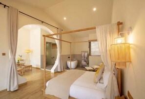 Premium Suite | Desk, blackout curtains, rollaway beds, free WiFi - Qing Zhi Wu Lu hostel (Jinhua)