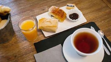 Bao gồm bữa sáng kiểu Âu hàng ngày