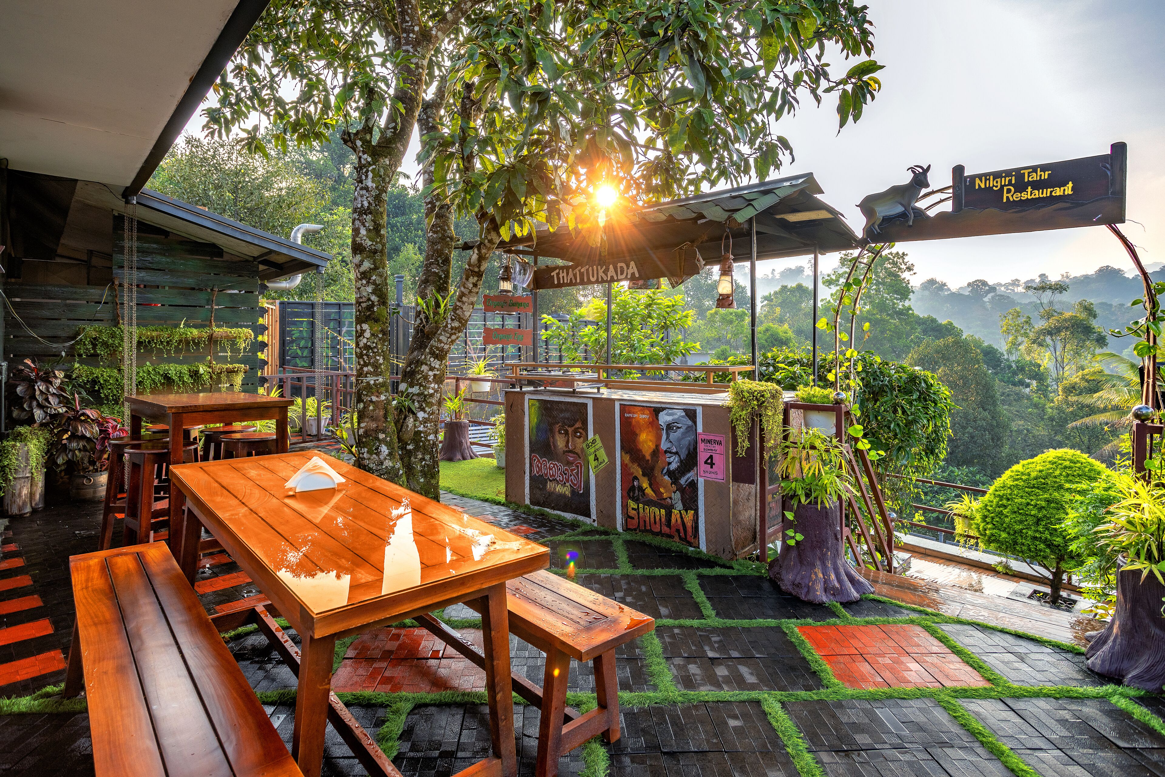 供应早餐、午餐和晚餐，国际美食，花园景观