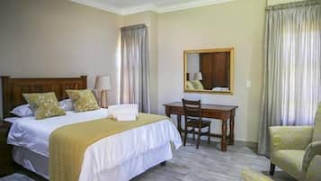 Habitación superior, 1 cama Queen size | Decoración personalizada, muebles diferentes y escritorio
