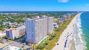 On the beach - Crescent Shores S 311 - Oceanfront Luxury & Unmatched Views! (North Myrtle Beach)