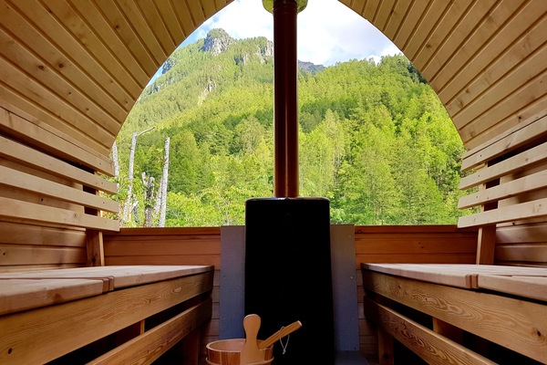 Een sauna, een bubbelbad
