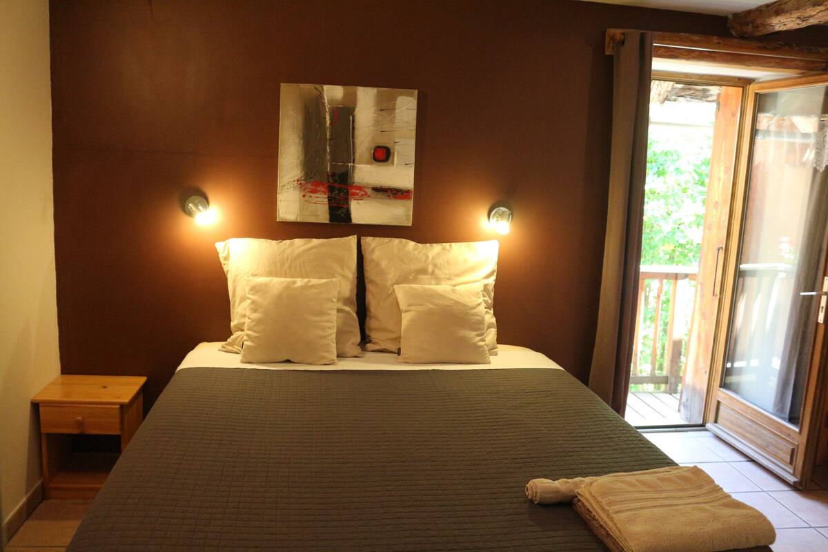 Traditional Quadruple Room, Multiple Beds, Mountain View (Meale) | Premium bedding, memory-foam beds, blackout curtains