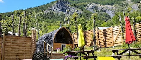 Sauna, spa tub