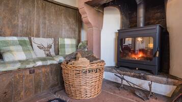 Mökki | Silitysrauta/-lauta, ilmainen Wi-Fi, vuodevaatteet