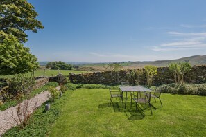 Cottage | Property grounds - Carhullan Farmhouse (Penrith)