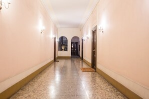 Interior - Smart Lodging Plus - Rome (Roma)