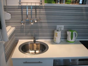 Estúdio luxo, vista para a montanha | Cozinha privada | Cafeteira/chaleira