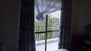 Departamento, varias camas | Vista desde la habitación