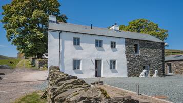 Cottage | Front of property