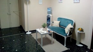 Reception - Inside The City (Genoa)