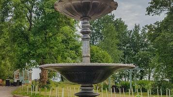 Cottage | Property grounds