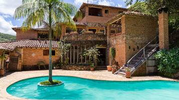 Indoor pool, outdoor pool, free cabanas, sun loungers