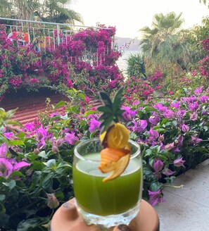 Exterior - Kalemi's Beachside Hotel (Sarandë)