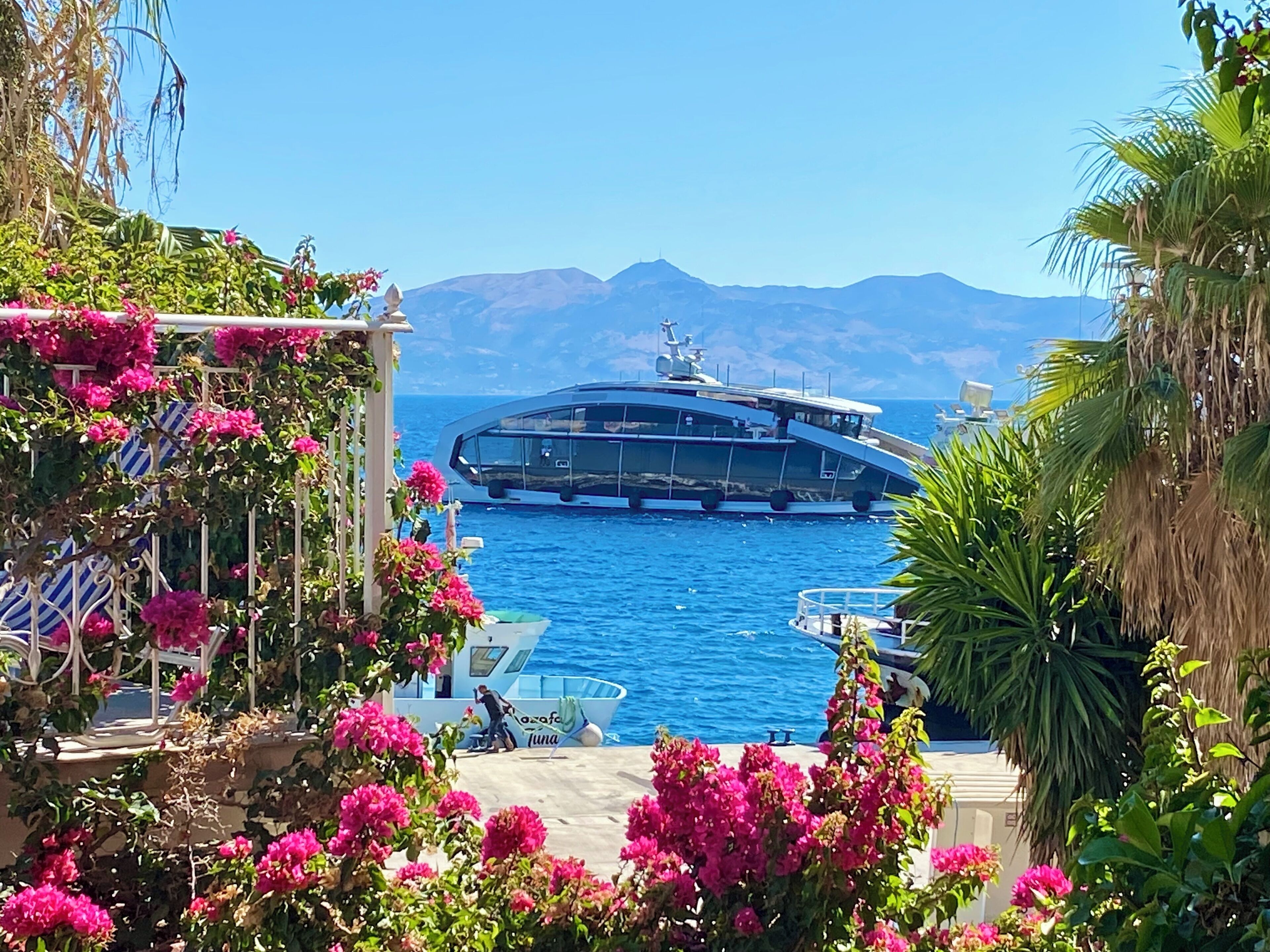 Photo - Kalemi's Beachside Hotel