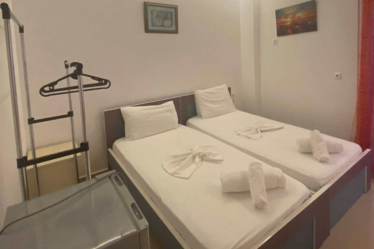 Economy Double Room | Premium bedding, desk, soundproofing, WiFi (free)