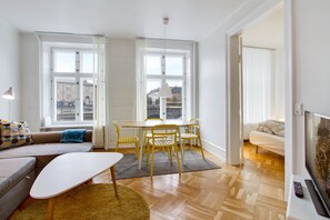 Appartamento, 1 letto matrimoniale | Area soggiorno | TV a schermo piatto