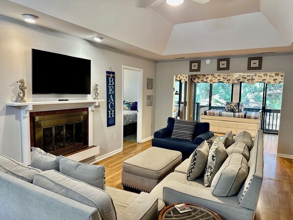 Smart TV - Rare Opportunity! 3 Bedroom, Dog Friendly Sparrow Pond Cottage (Kiawah Island)