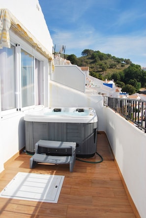 Bain à remous extérieur