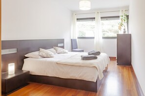 1 sovrum, strykjärn/strykbräda, gratis wi-fi och sängkläder