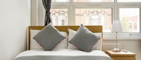 Standard Double Room | 1 bedroom, desk, iron/ironing board, free WiFi