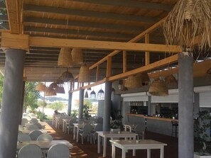 Breakfast, lunch and dinner served - Galazio Beach (Rhodes)