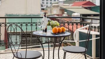 Junior Suite, Balcony, City View | Balcony