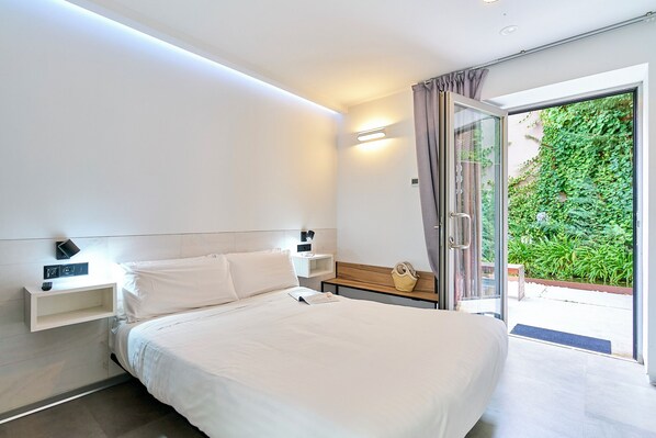 Double or Twin Room | Premium bedding, down duvets, memory-foam beds, in-room safe